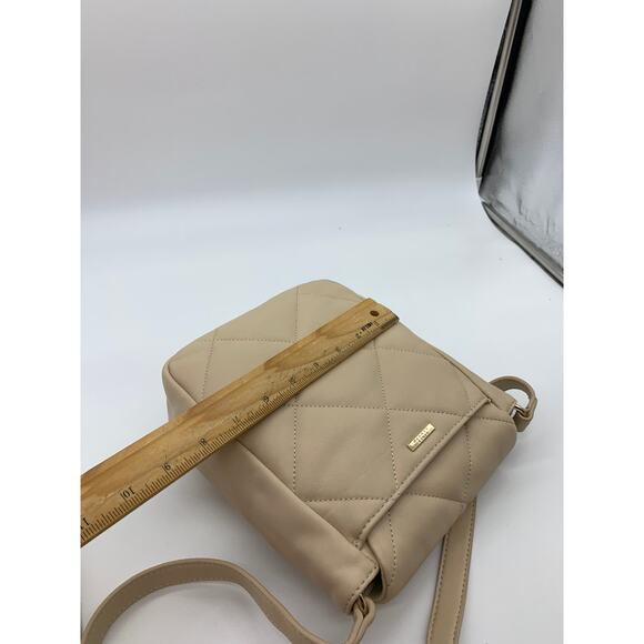 Vince Camuto Quilted Leather Crossbody Doty Womens Purse - Picture 7 of 10